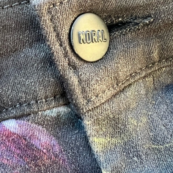 Koral Coated Floral Skinny Jeans for Anthropologie Size 26 - Picture 6 of 12
